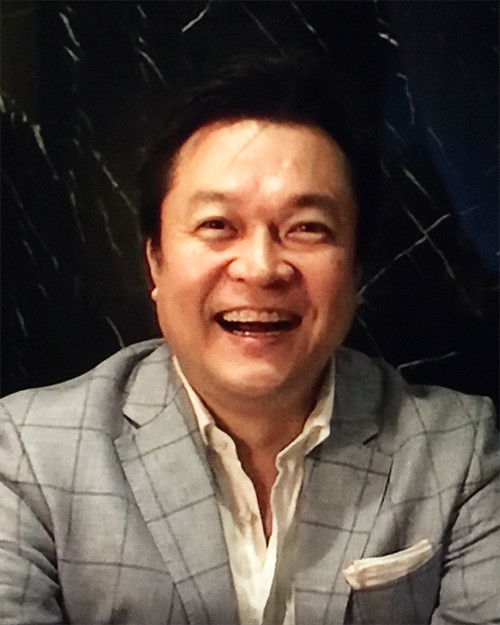 adachi-san smile